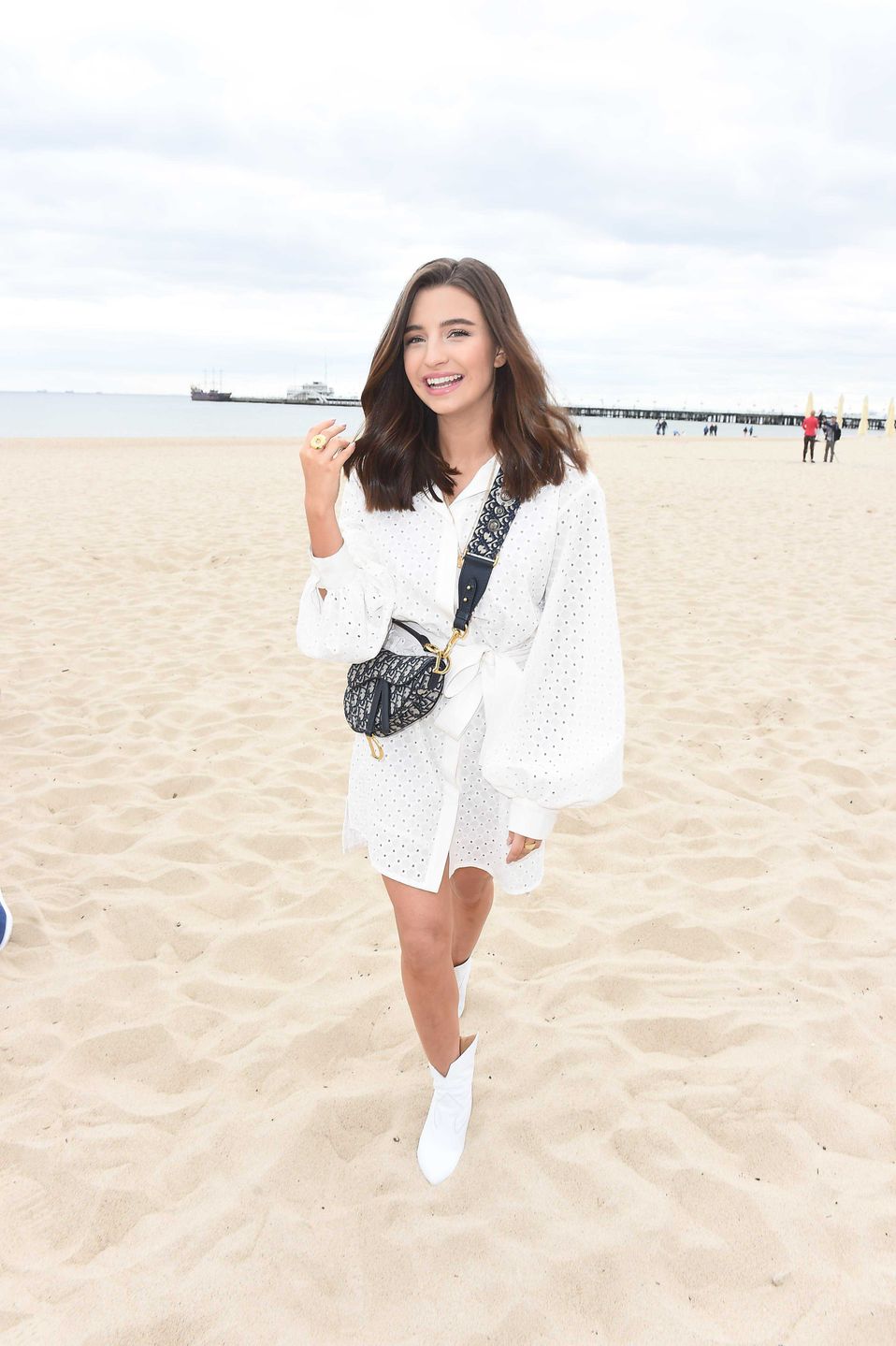 Julia Wieniawa na plaży w Sopocie