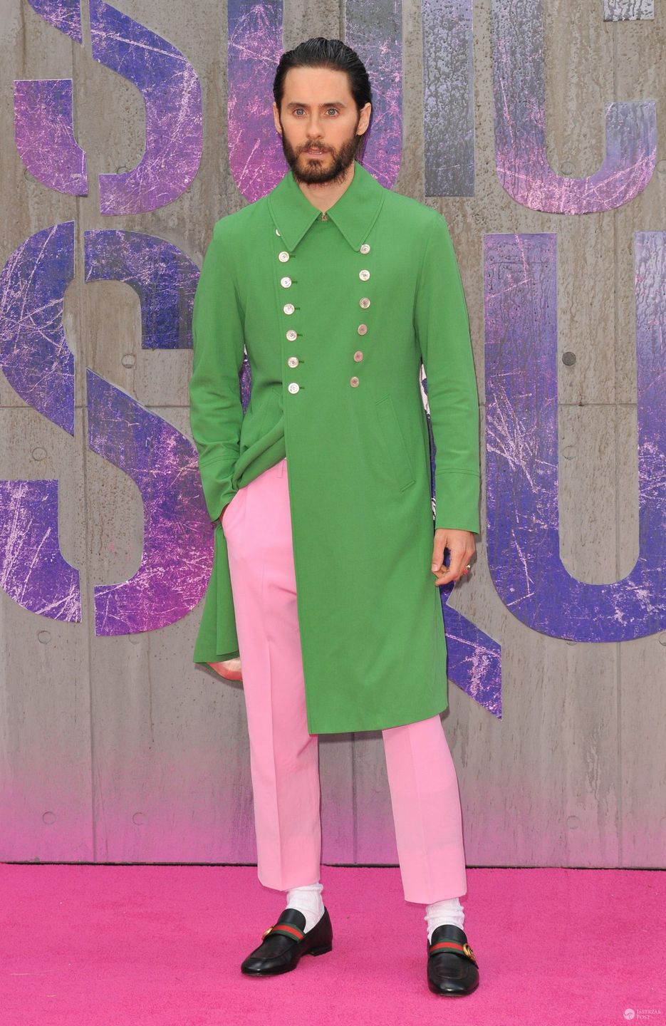 Płaszcz: Gucci. Jared Leto, premiera filmu "Legion samobójców" w Londynie (fot. ONS)