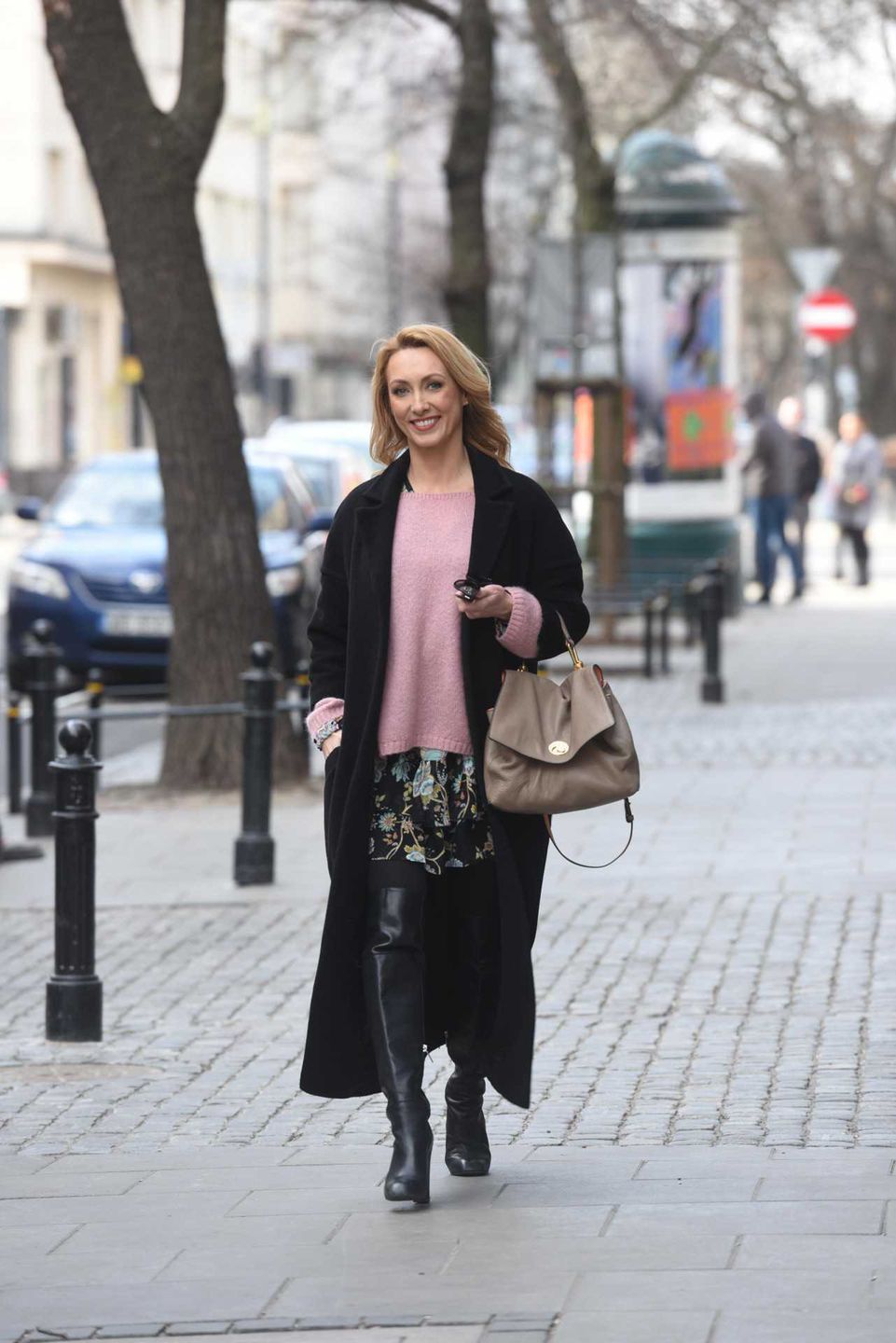 Anna Kalczyńska jak nastolatka przed studiem TVN
