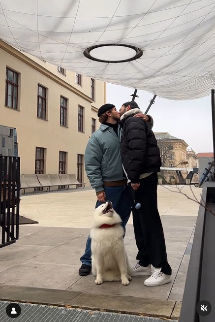 Jacek Jelonek i Oliwer Kubiak nie szczędzili sobie czułości (fot. Instagram)