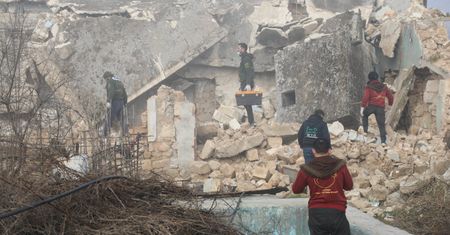 Syria: Uszkodzone budynki zagrożone zawaleniem po trzęsieniu ziemi w Aleppo