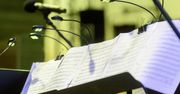 Brytyjscy naukowcy zbadali różnicę w rozprzestrzenianiu się wirusa poprzez śpiew i rozmowę