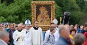 Uroczystości 50. rocznicy koronacji obrazu Matki Bożej Pocieszenia w Dąbrówce Kościelnej