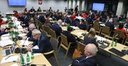Sejm: po całonocnych obradach komisja pozytywnie zaopiniowała projekt PiS ws. sądów