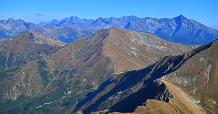 Jesienne Tatry na Starorobociańskim Wierchu – złote liście i niesamowite widoki
