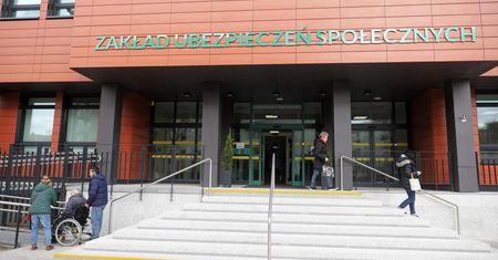 ZUS: 25 sierpnia ruszy wypłata “czternastek”; nie trzeba składać wniosku