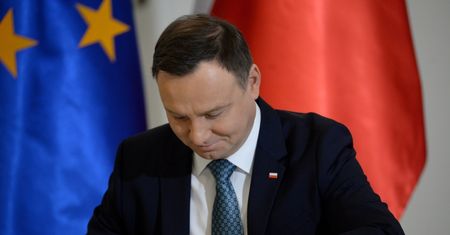 Prezydent podpisał ustawę obniżającą dolną stawkę PIT z 17 do 12 proc.