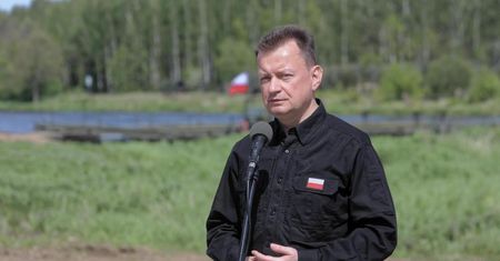 Błaszczak w Powidzu: rozpoczęliśmy budowę magazynu środków bojowych