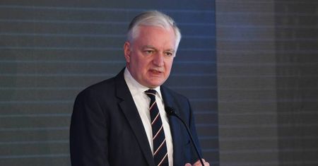 Gowin: obniżyć podatek VAT z 23 proc. do 15 proc.