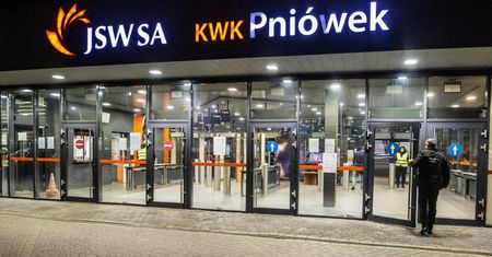 WUG: w kopalni Pniówek doszło do około 20 wybuchów