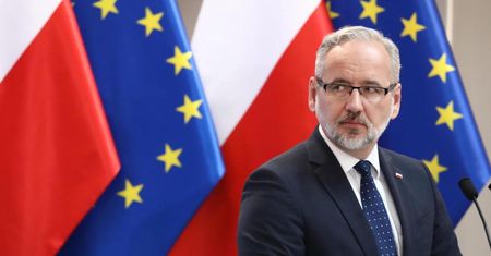 Niedzielski: w przypadku COVID-19 czekają nas trzy, cztery, może pięć miesięcy względnego spokoju