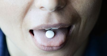 Łączenie ibuprofenu z lekami na nadciśnienie może trwale uszkodzić nerki