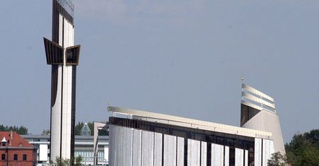 20 lat temu Jan Paweł II konsekrował bazylikę w Łagiewnikach