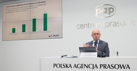 Raport ws. pedofilii: większość sprawców niespokrewniona z ofiarą, wśród nich największą grupą duchowni