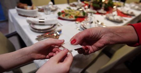 Psycholog: spędźmy czas świąt tak, jak my tego potrzebujemy