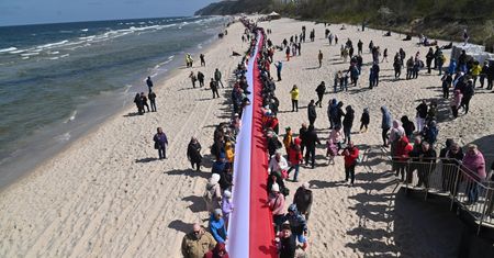Rekord Polski w kategorii najdłuższej flagi narodowej ustanowiono w Międzyzdrojach