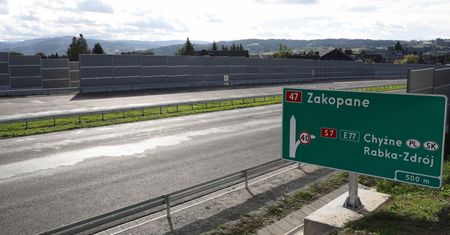 Pieniądze na drogowe inwestycje dla zaszczepionych gmin w Małopolsce.