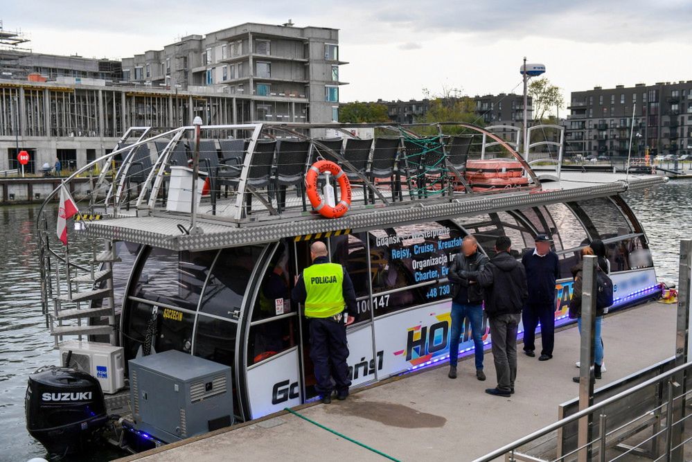 Gdańsk: tragiczny wypadek na Motławie; nie żyją trzy osoby