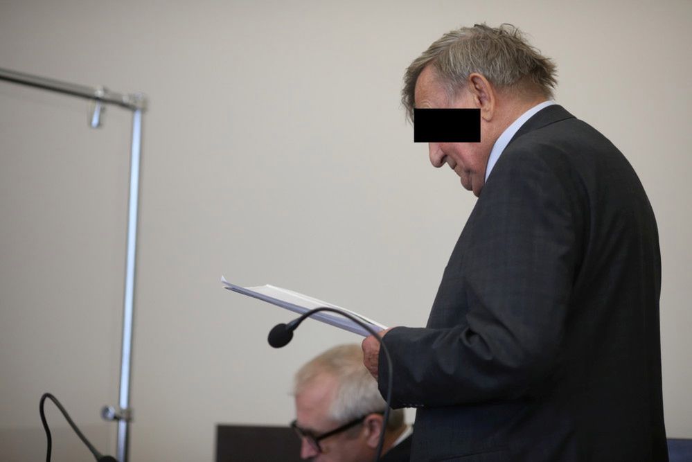 Gen. Mirosław H. oskarżony o kierowanie autem po alkoholu