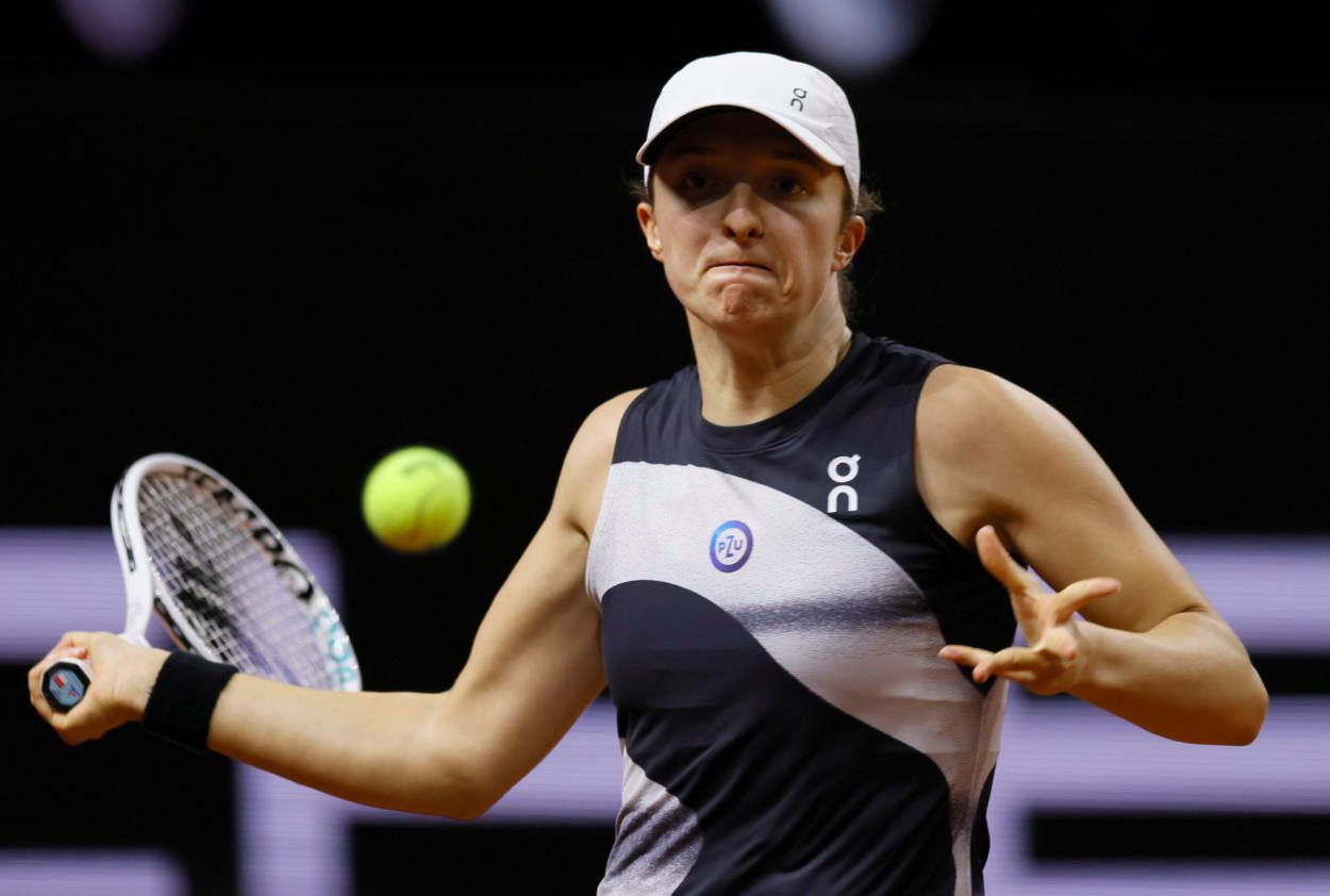 Turniej WTA w Stuttgarcie – Świątek w finale po kreczu Jabeur