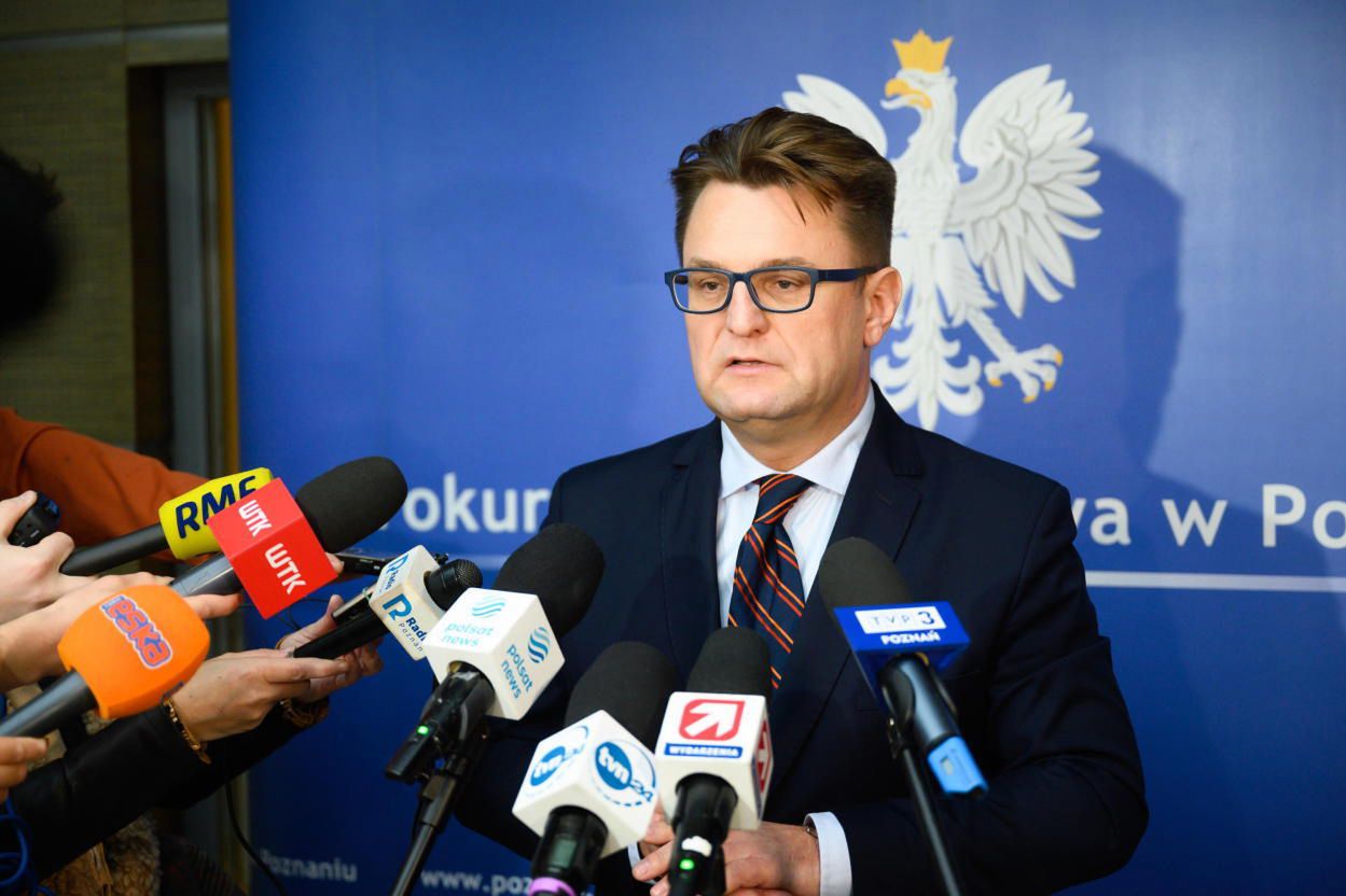 Prokuratura o tragedii w Chodzieży: 41-latek zabi�ł swoją rodzinę, a potem odebrał sobie życie