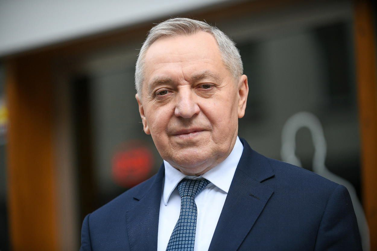 Nieoficjalnie: Henryk Kowalczyk jeszcze przed świętami pożegna się że stanowiskiem ministra rolnictwa