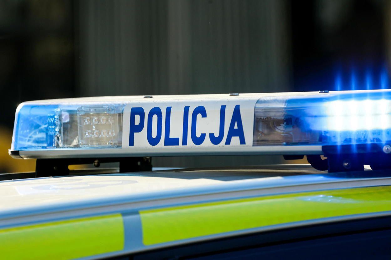 Policyjna obława na mężczyznę, który po wypadku drogowym zastrzelił drugiego kierowcę