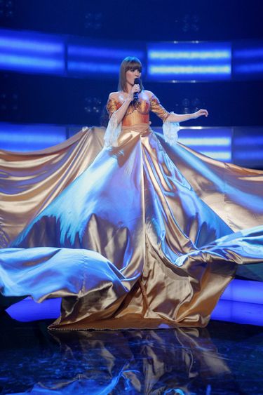 Hania Stach – preselekcje na Eurowizję 2007. Z piosenką "Re-group" zajęła drugie miejsce