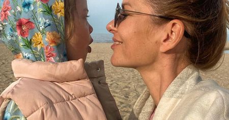 Paulina Sykut po raz pierwszy pokazała twarz córki. "Widać, kto tu rządzi". Róża rozbawiła internautów miną