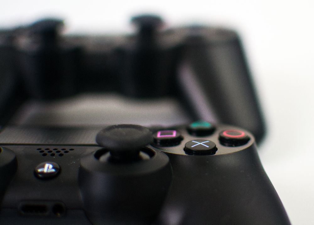 Sony zaczyna nowy rok od klepania się po plecach. PS4 wciąż jest najszybciej sprzedającą się konsolą PlayStation w historii