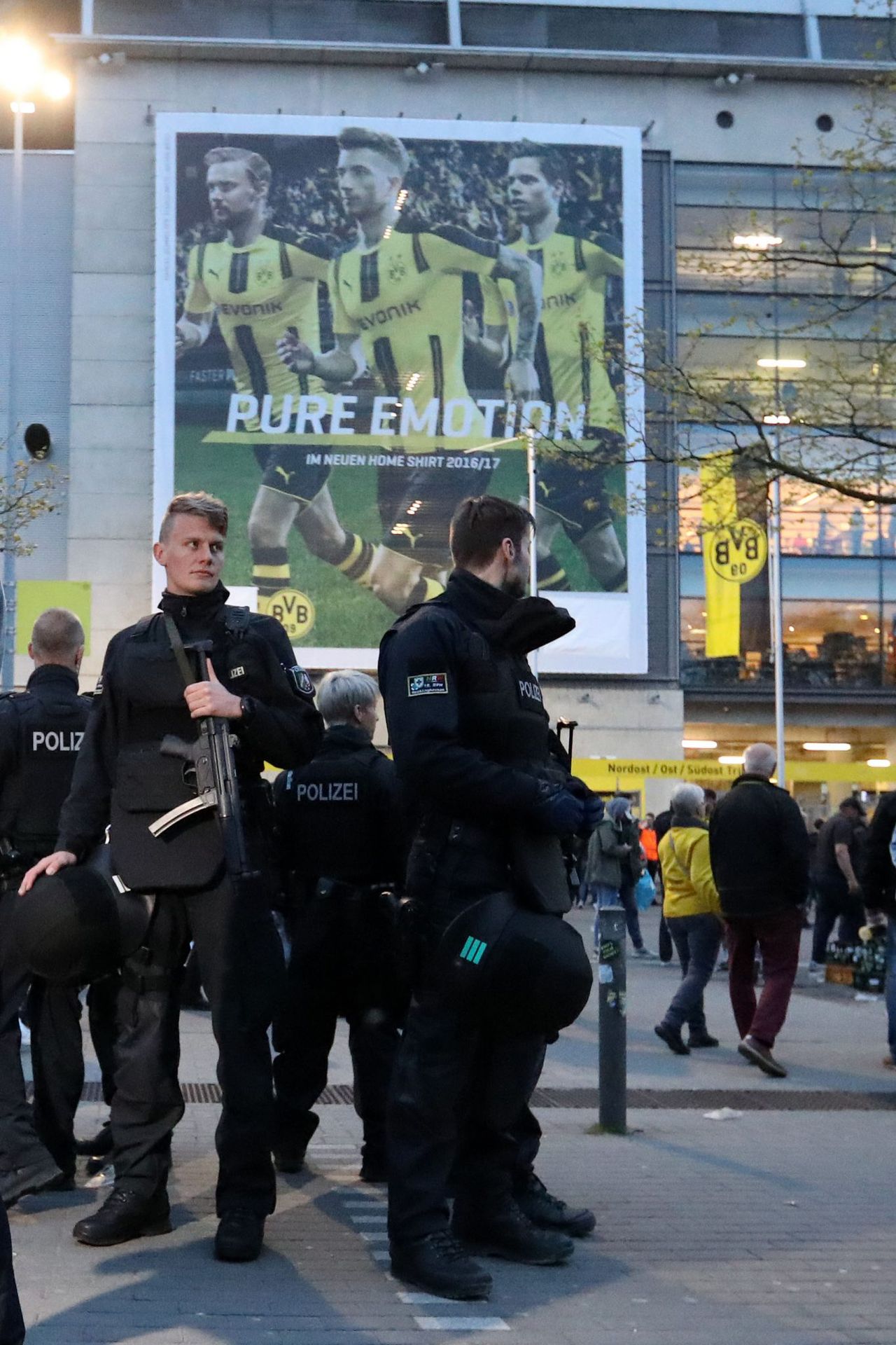 Borussia Dortmund zamach na autokar