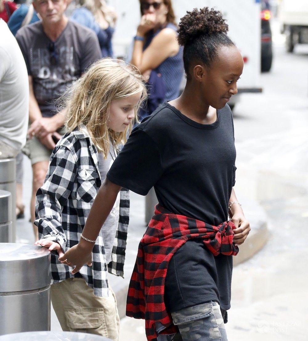 Vivienne Marcheline Jolie-Pitt i Zahara Jolie-Pitt w Nowym Jorku