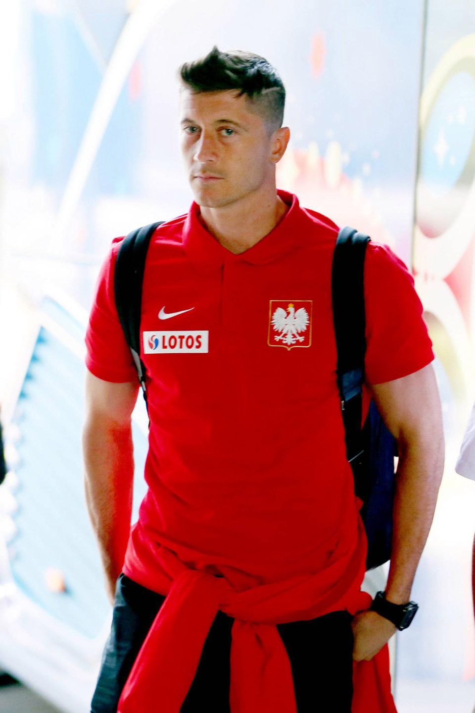 Robert Lewandowski w krótkich włosach. Nowa fryzura Lewandowskiego na mecz Polska-Senegal