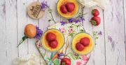 Idealny deser na lato – crème brûlée z truskawkami