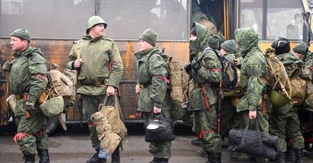 W Rosji trwa ukryta mobilizacja, by uzupełnić straty w oddziałach.