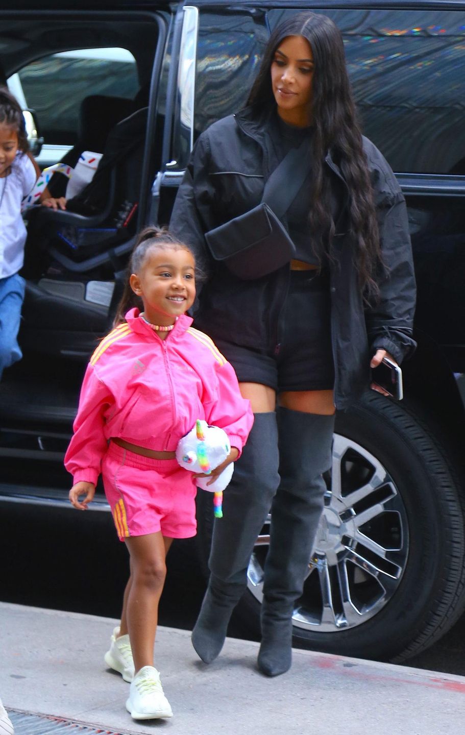 Kim Kardashian i North West na mieście