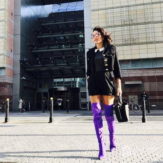 Justyna Steczkowska w maxi kozakach