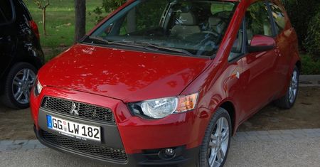 Mitsubishi Colt - młodszy brat Lancera?