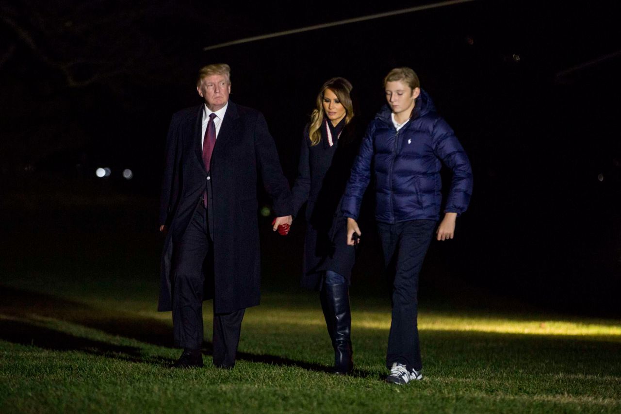 Melania Trump, Donald Trump i Barron Trump wrócili z wakacji