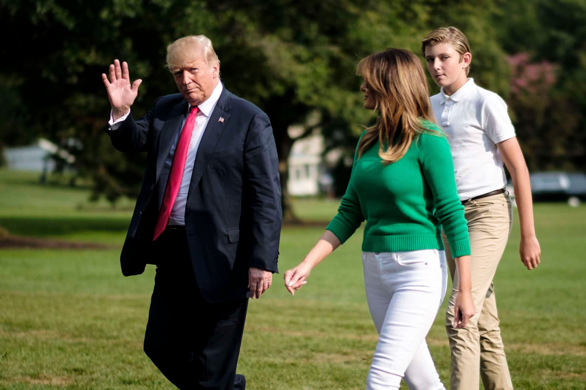 Powrót Melanii i Donalda Trumpów do Białego Domu z Bedminster New Jersey