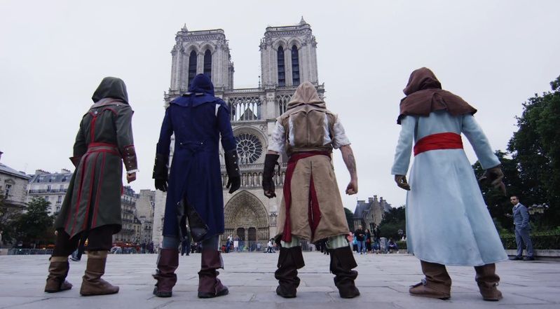 &quot;Prawdziwy&quot; Arno w prawdziwym Paryżu. Świetna promocja Assassin's Creed Unity