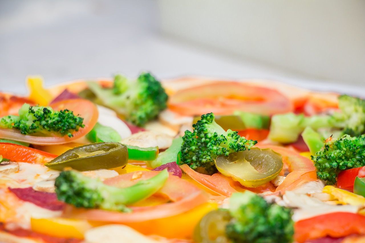 15 dowodów na to, że pizza wegetariańska ma w sobie to "coś". Aż ślinka cieknie!