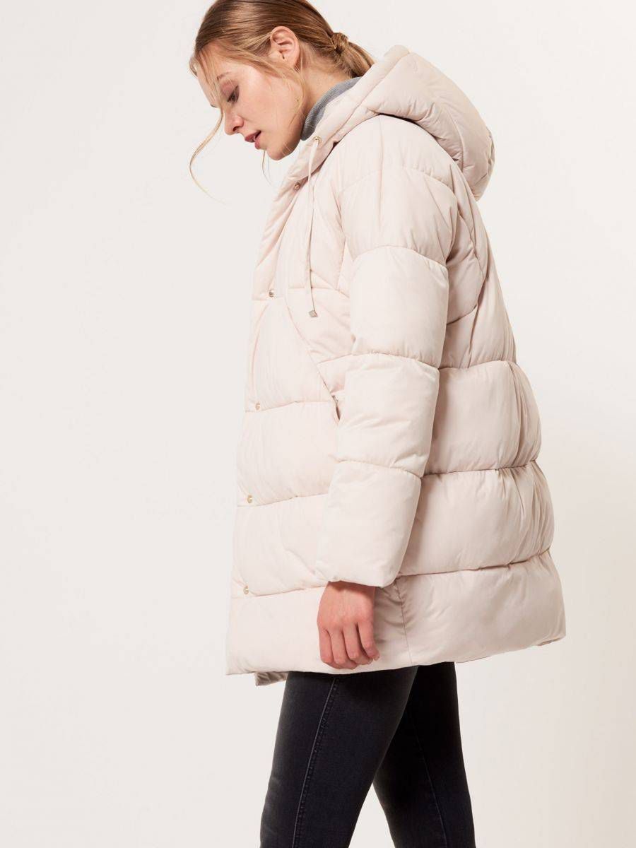 Małgorzata Rozenek w kurtce z sieciówki