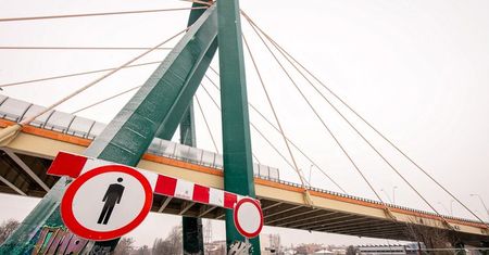 Zaledwie siedem lat po oddaniu go do użytku drogowcy zamknęli Most Uniwersytecki w Bydgoszczy