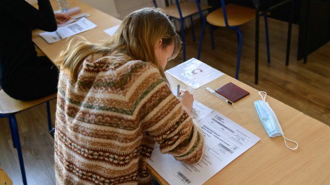 Na próbnej maturze: “Pan Tadeusz” Mickiewicza, “Ludzie bezdomni” Żeromskiego i Leśmian