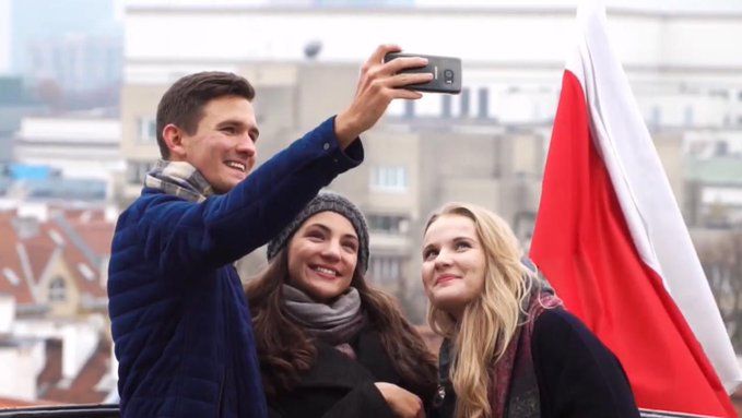 PiS zaprezentował 10 głównych haseł Nowego Ładu.