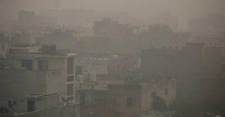 Zamknięte szkoły w New Delhi z powodu toksycznego smogu.