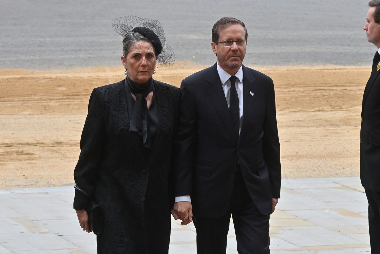 Prezydent Izraela z żoną, Isaac Herzog i Michal Herzog – pogrzeb królowej Elżbiety II