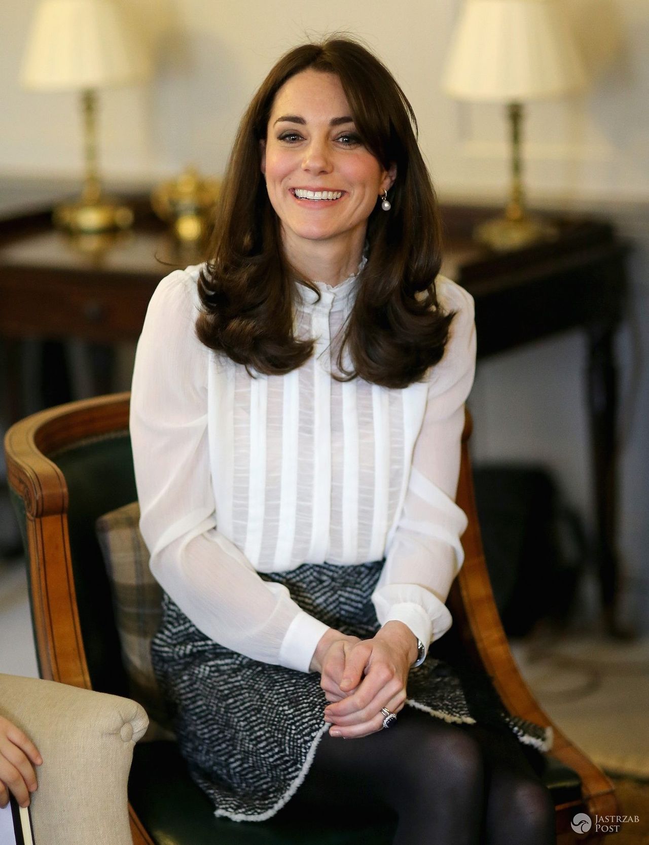 Księżna Kate lubi skromny i nieco powściągliwy styl ubierania (fot. ONS)
