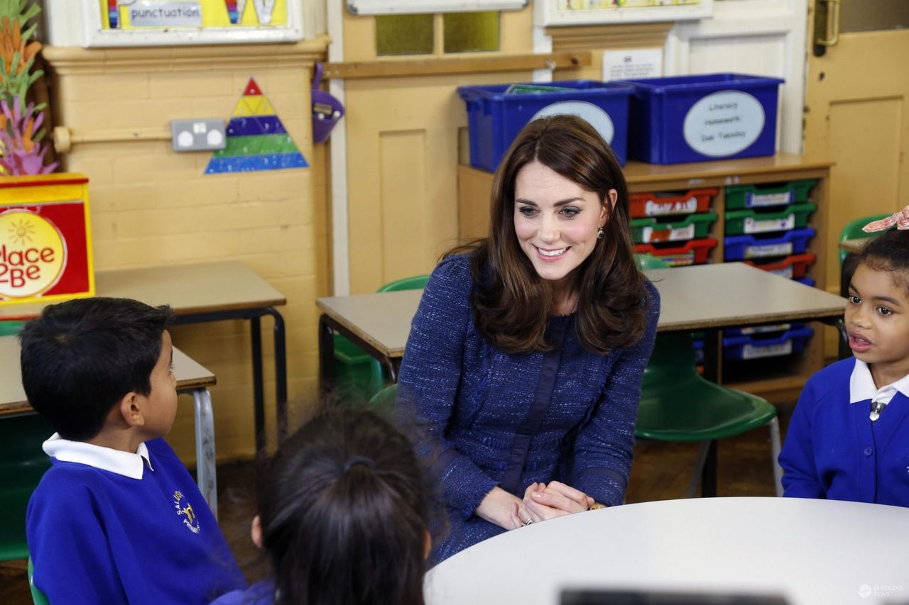 Księżna Kate na spotkaniu z dziećmi (fot. ONS)